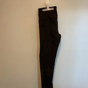 black leggings with pocket